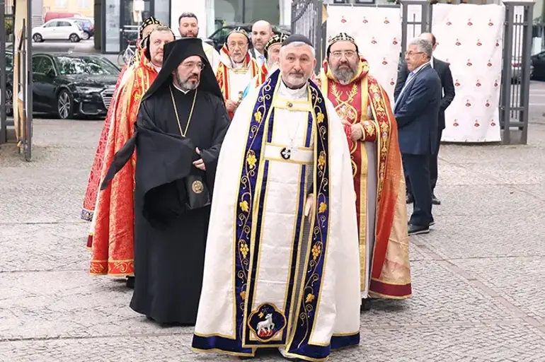 Berlin Süryani Kilisesi ibadete açıldı