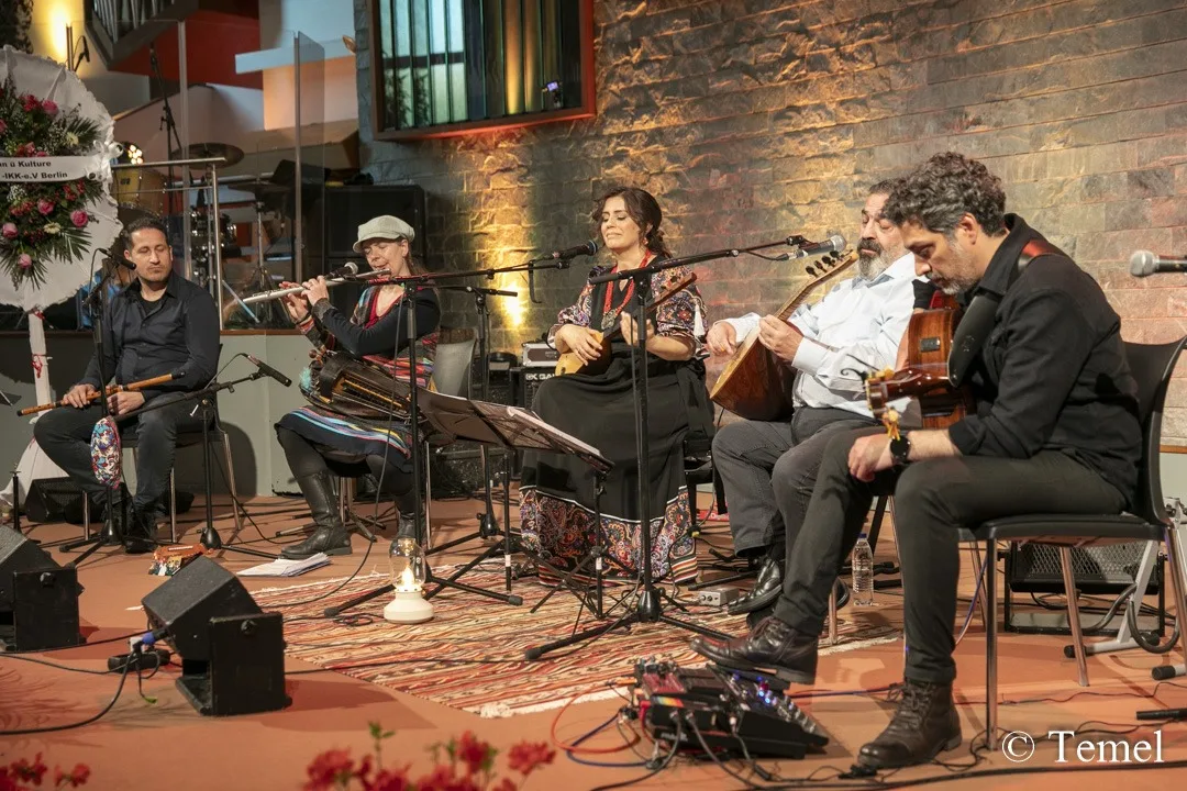 Pınar ve İmam Özgül'den Berlin'de Unutulmaz Konser