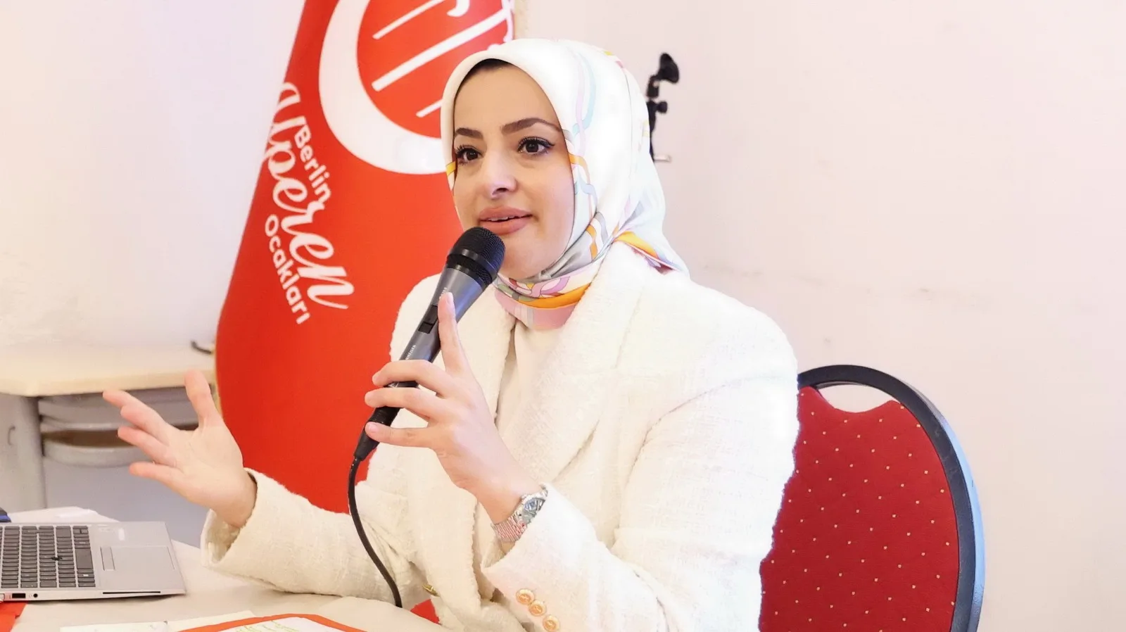 Berlin'de Evlilik ve Aile Hayatına Dair Farkındalık Semineri Düzenlendi
