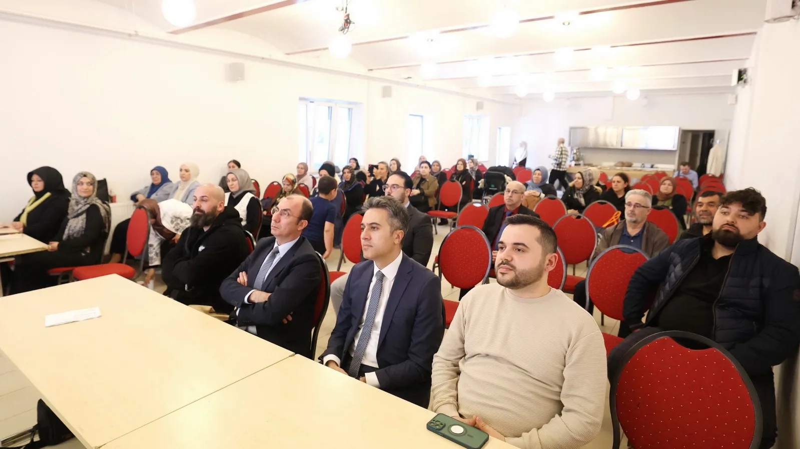 Berlin'de Evlilik ve Aile Hayatına Dair Farkındalık Semineri Düzenlendi