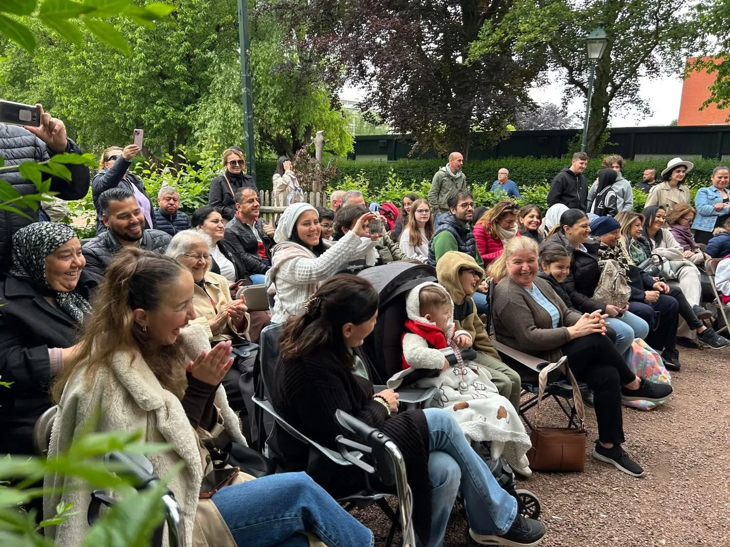 Miniklerle Piknikte Tiyatro: Binfikir’den Sezon Finaline Renkli Veda