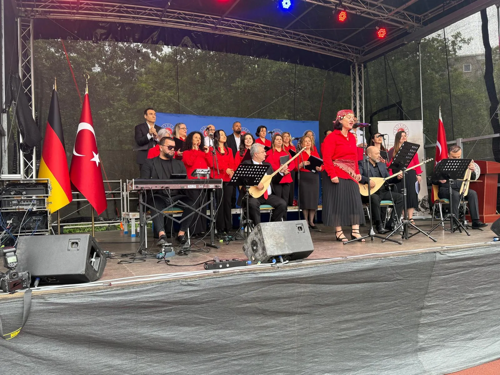 Berlin’de Coşkulu 23 Nisan ve 19 Mayıs Kutlaması