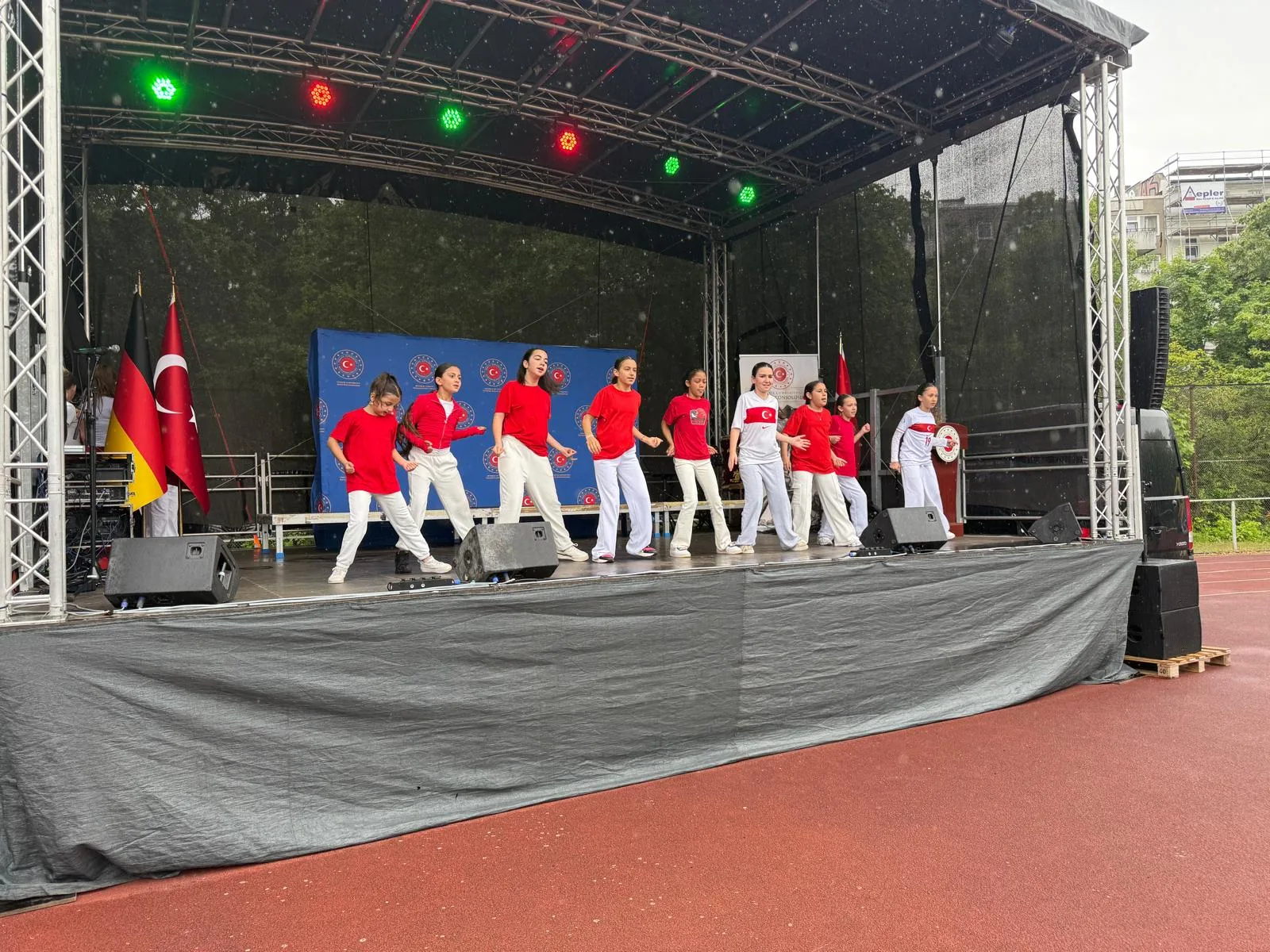 Berlin’de Coşkulu 23 Nisan ve 19 Mayıs Kutlaması
