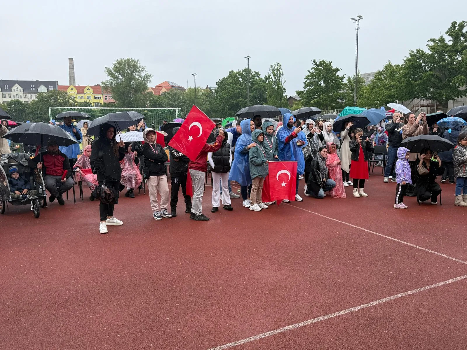 Berlin’de Coşkulu 23 Nisan ve 19 Mayıs Kutlaması