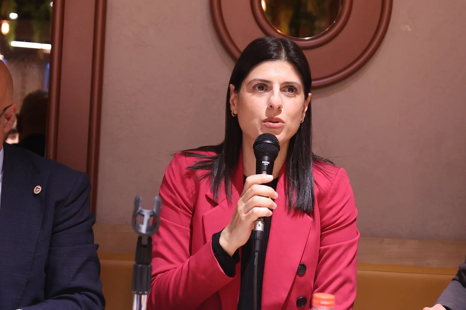 Berlin’de TDU Buluşmasında Göç ve Ulaşım Politikaları Masaya Yatırıldı
