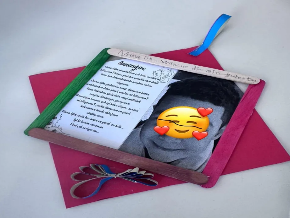 Nürnberg`de öğrencilerden anneler günü etkinliği