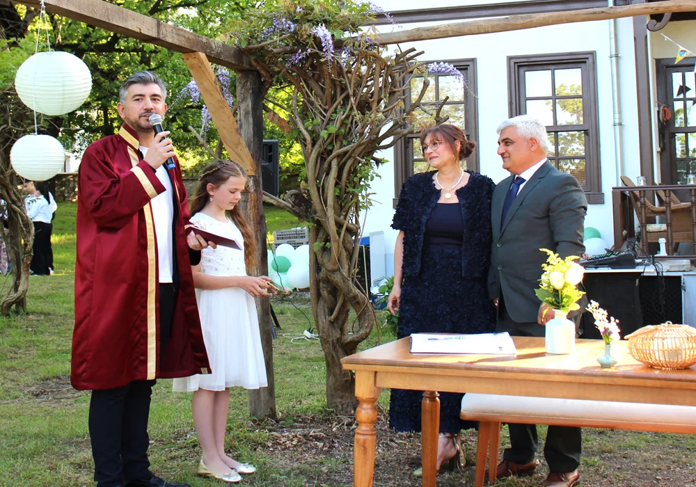 Masal Gibi Bir Birliktelik: Cem Çınar ve Gaby Ertekin Dünyaevine Girdi