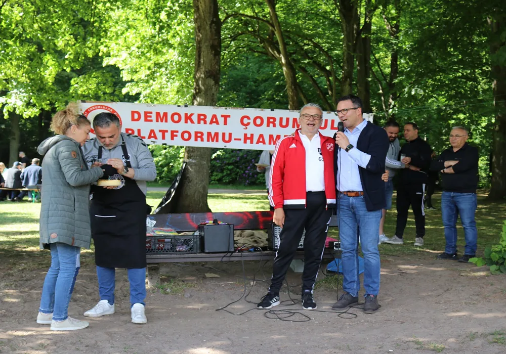 Demokrat Çorumlulardan Hamburg’da Coşkulu “Mayıs Pikniği”!