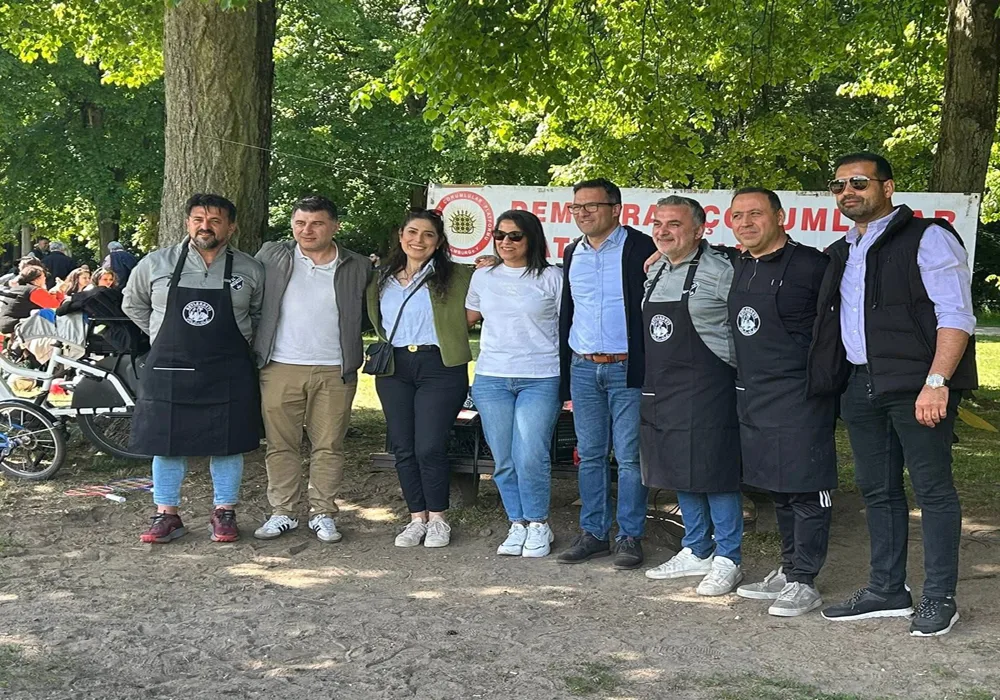 Demokrat Çorumlulardan Hamburg’da Coşkulu “Mayıs Pikniği”!