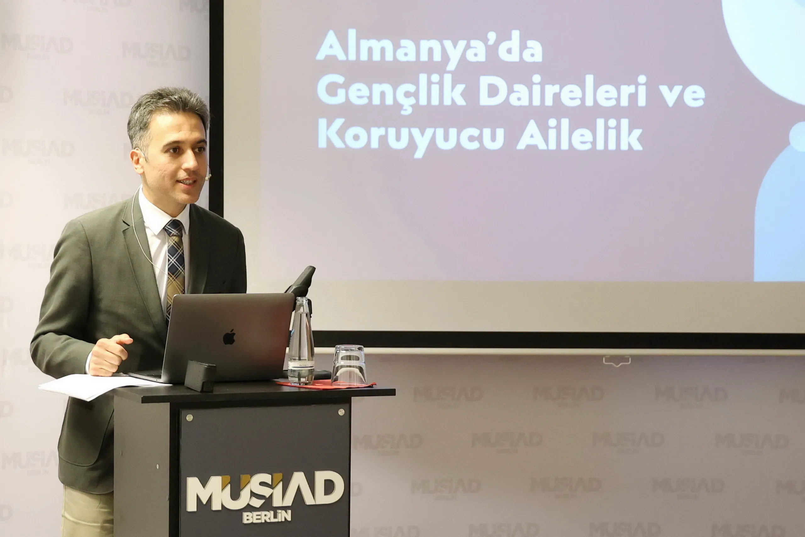 Başkent Berlin’de ‘30 Haziran Koruyucu Aile Günü’ etkinlikleri devam ediyor