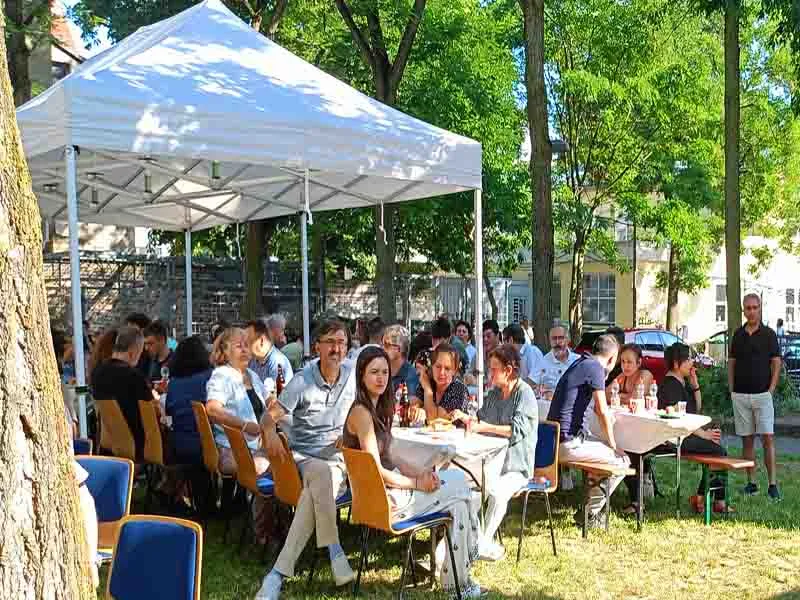 Evrensel Gazetesi Almanya’da 30. Yılını Coşkuyla Kutladı