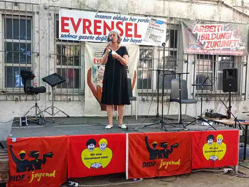 Evrensel Gazetesi Almanya’da 30. Yılını Coşkuyla Kutladı