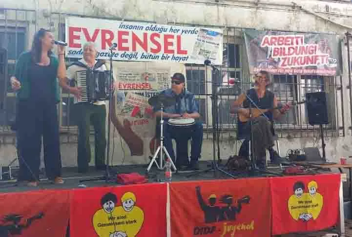 Evrensel Gazetesi Almanya’da 30. Yılını Coşkuyla Kutladı