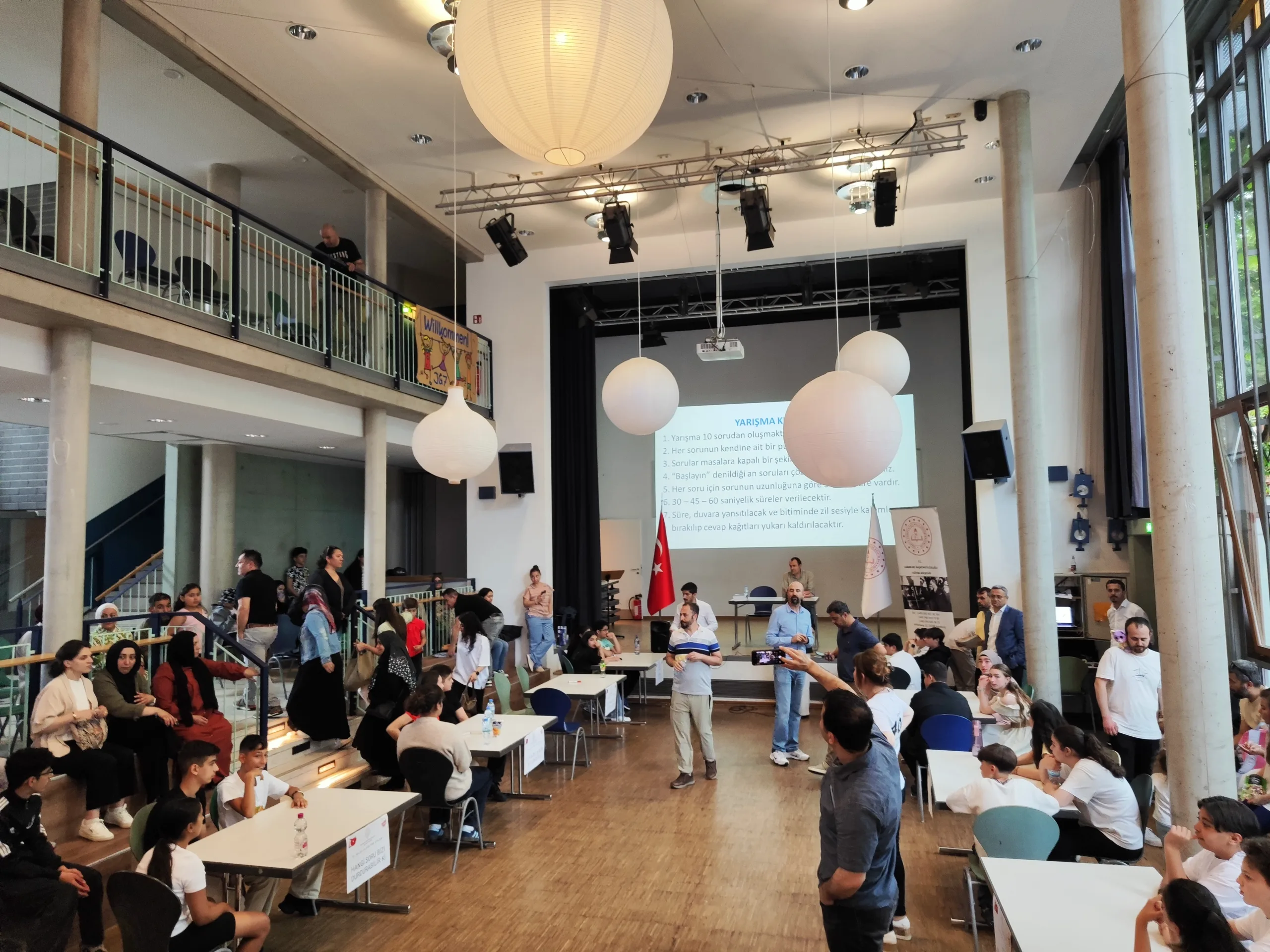 Hamburg’da 2. Bilgi ve Kültür Şöleni Coşkuyla Gerçekleşti