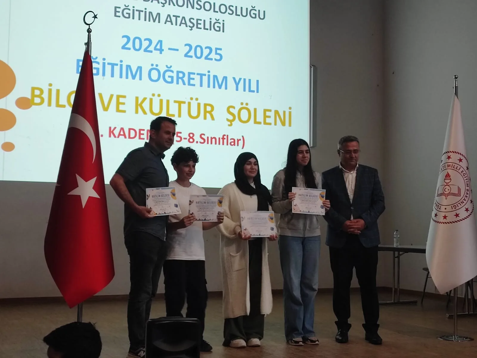Hamburg’da 2. Bilgi ve Kültür Şöleni Coşkuyla Gerçekleşti