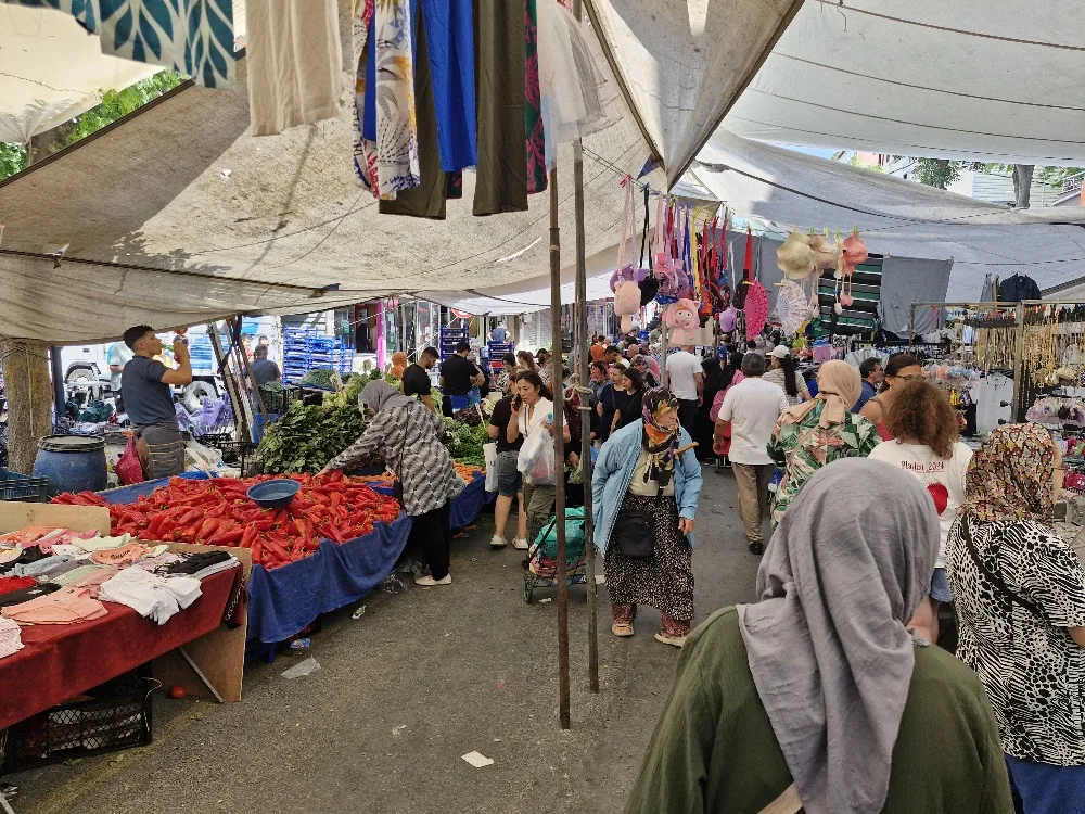 Emekliler 2 TL’lik Çaya Umut Bağladı