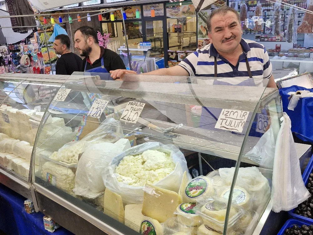 Emekliler 2 TL’lik Çaya Umut Bağladı