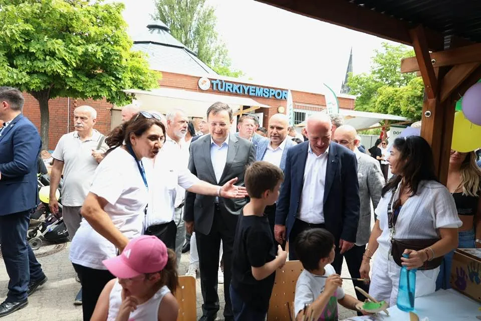 Berlin’de TDU Yaz Şenliği Coşkuyla Gerçekleşti