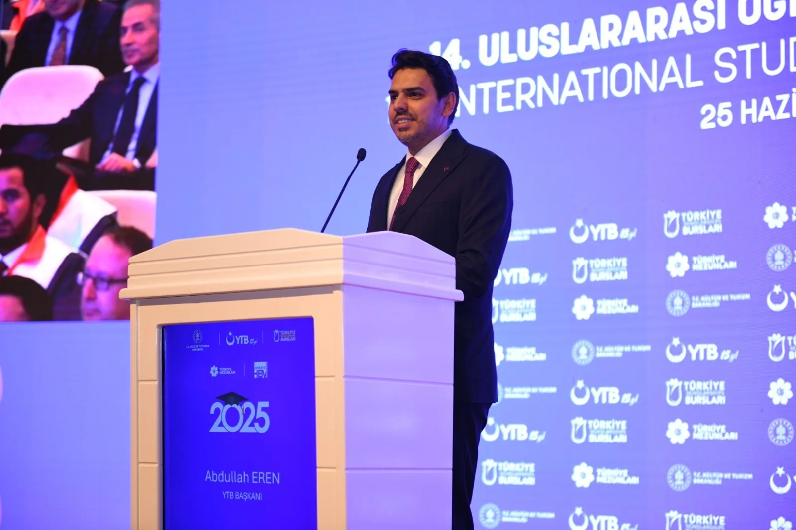 Türkiye Burslusu Uluslararası Öğrenciler Mezuniyet Sevinci Yaşadı