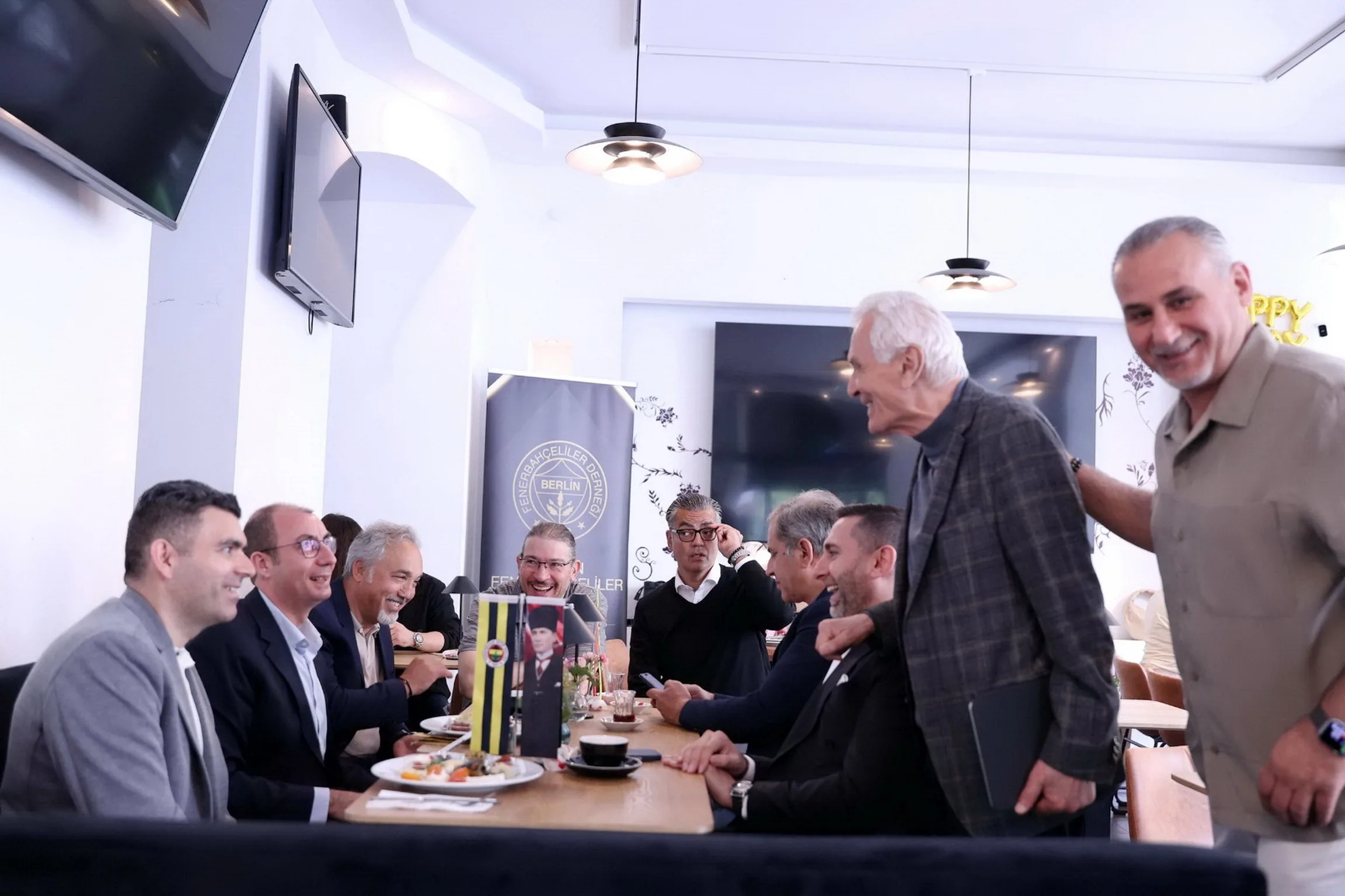 Berlin Fenerbahçeliler Derneği'nden Anlamlı Kurban Bayramı Kutlaması