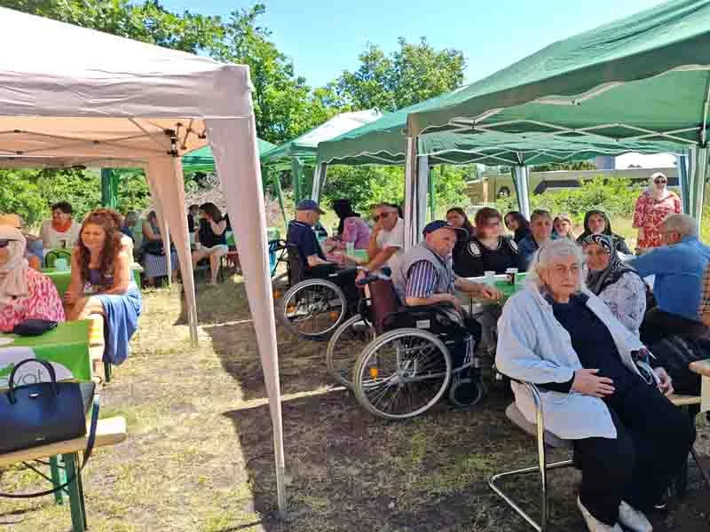 Hayat gündüz bakım Evi'nden birinci nesil göçmenlere yaz şenliği