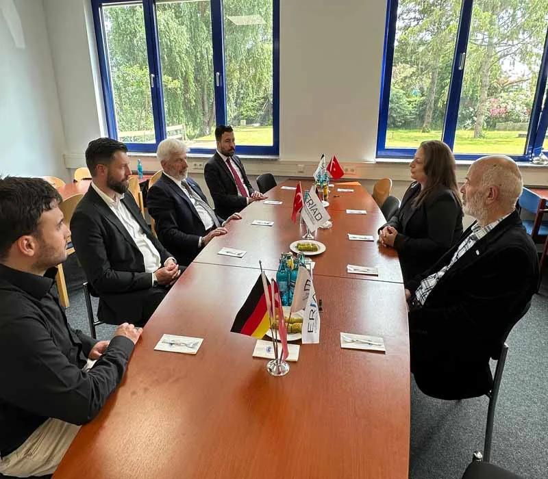 KKTC Berlin Temsilcisi Emine Andız Ertürk’ten ERİAD’a Stratejik Ziyaret