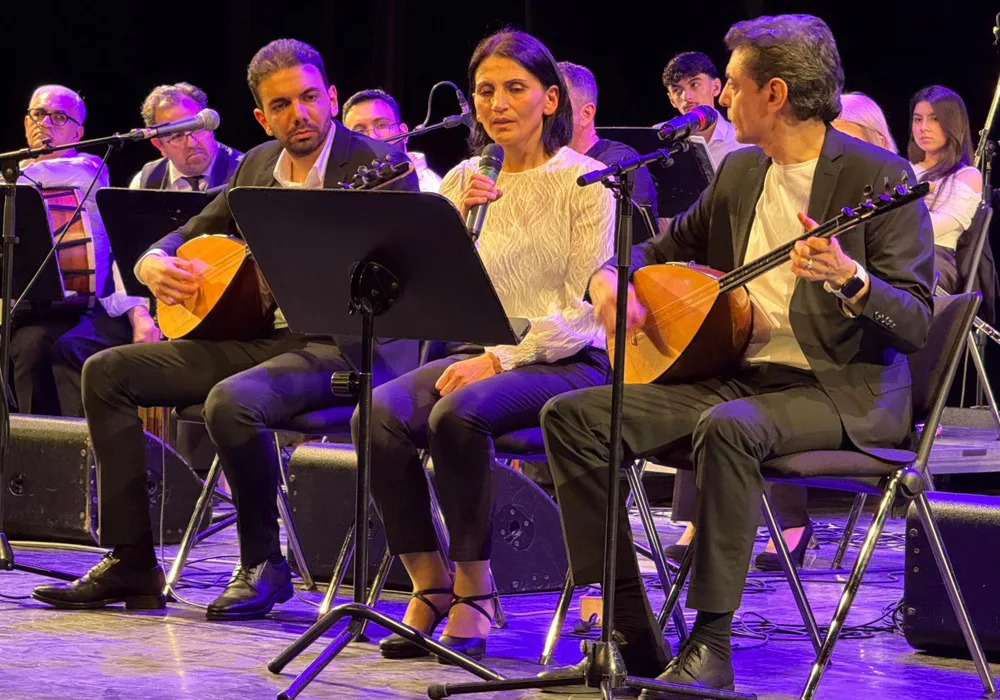 Şahin Bağlama Okulu 25. Yılında Berlin’de Unutulmaz Bir Konserle Kutlama Yaptı