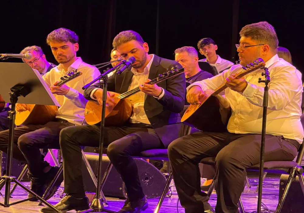 Şahin Bağlama Okulu 25. Yılında Berlin’de Unutulmaz Bir Konserle Kutlama Yaptı