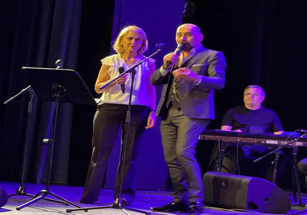 Şahin Bağlama Okulu 25. Yılında Berlin’de Unutulmaz Bir Konserle Kutlama Yaptı