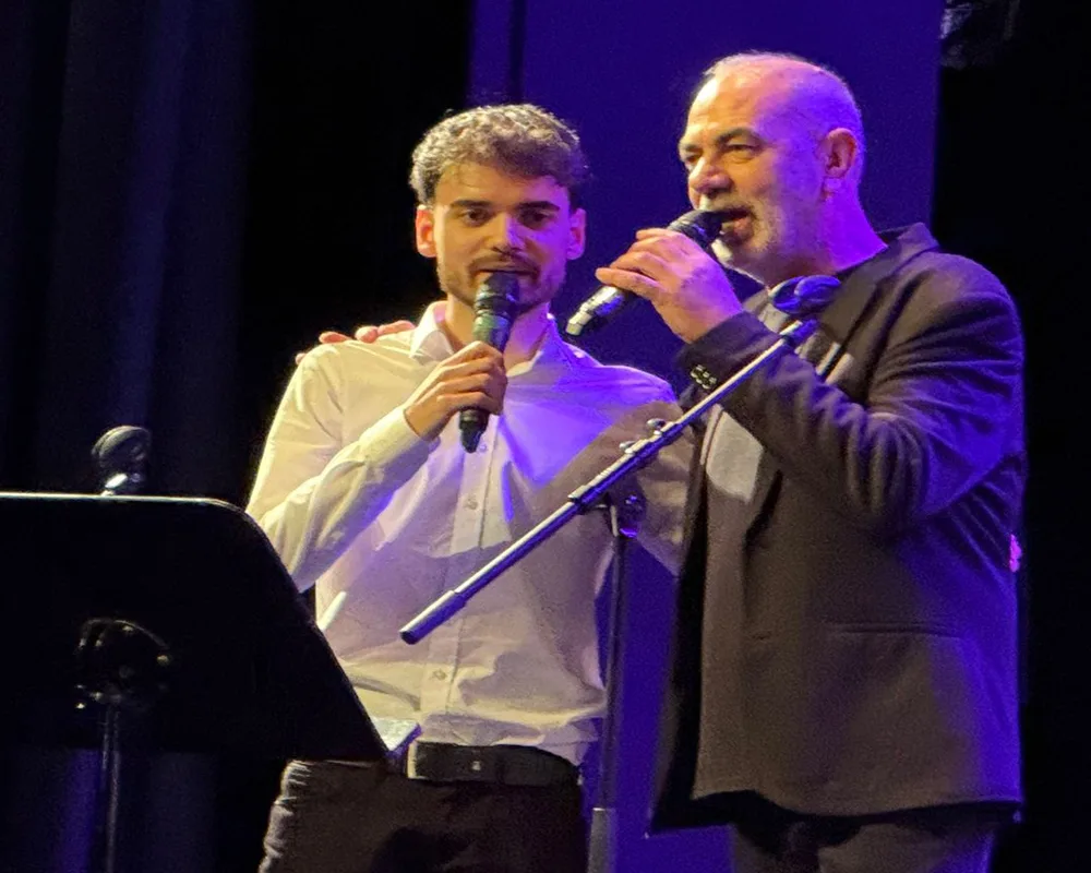 Şahin Bağlama Okulu 25. Yılında Berlin’de Unutulmaz Bir Konserle Kutlama Yaptı