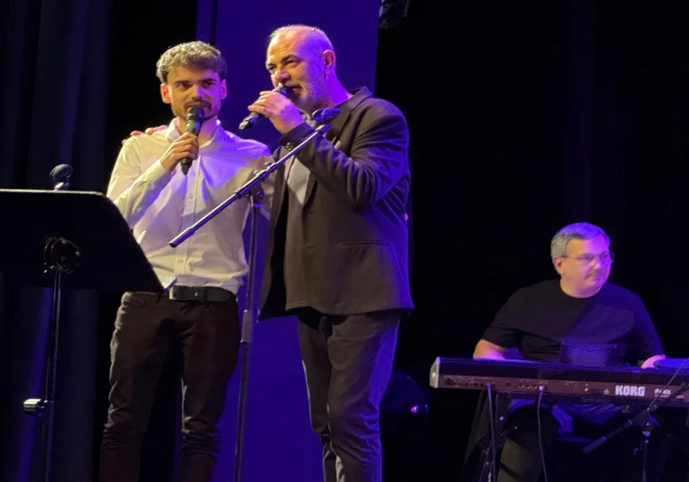 Şahin Bağlama Okulu 25. Yılında Berlin’de Unutulmaz Bir Konserle Kutlama Yaptı