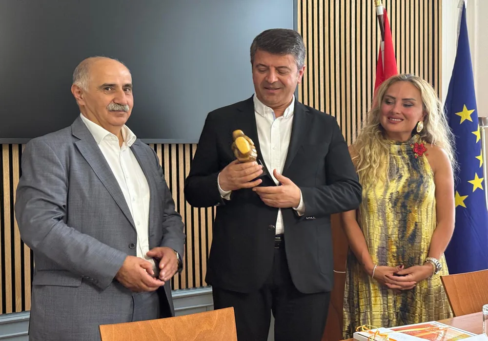 Berlin’den Adıyaman’a Uzanan Dayanışma Köprüsü