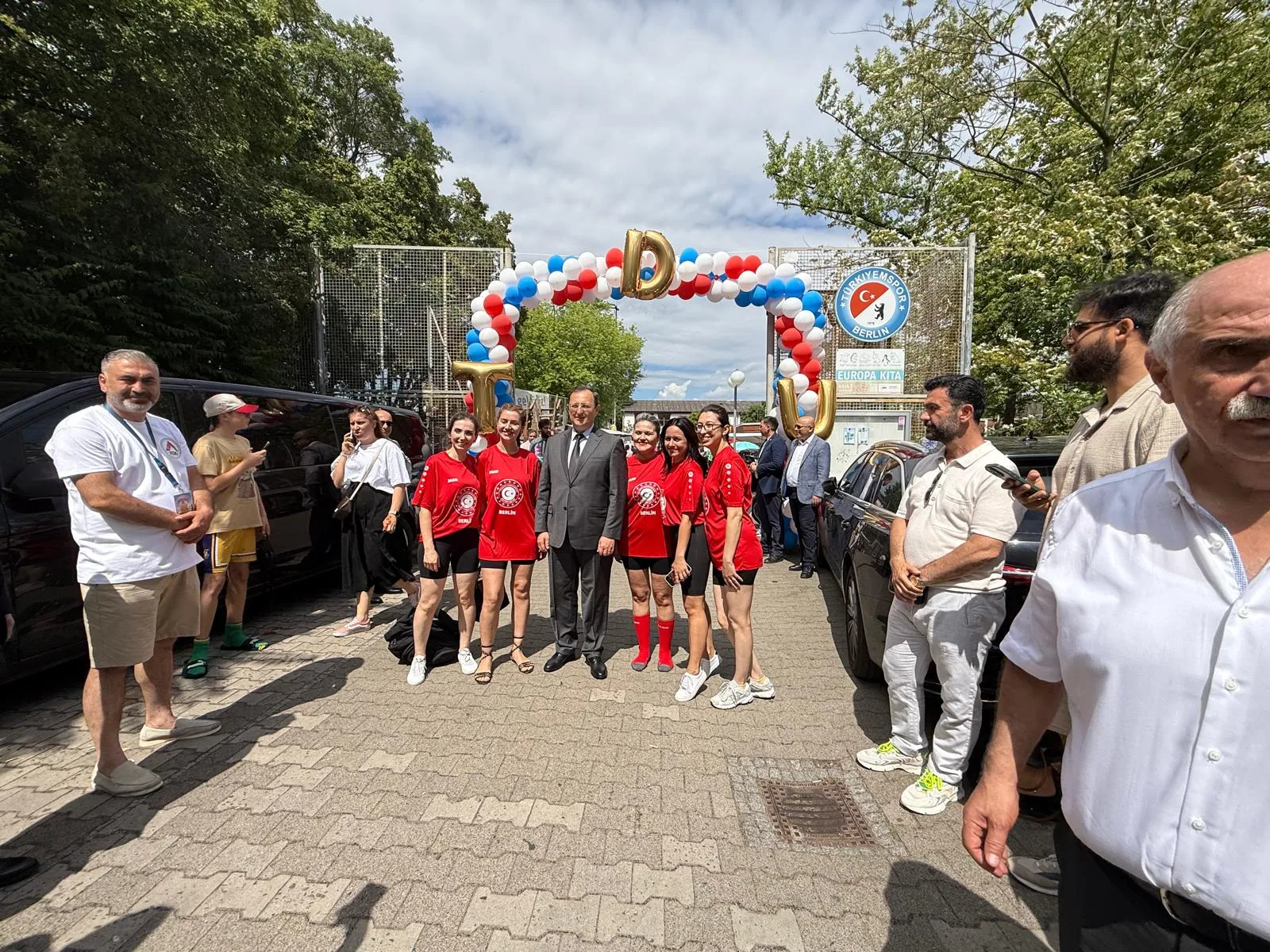 Berlin’de TDU Yaz Şenliği Coşkuyla Gerçekleşti