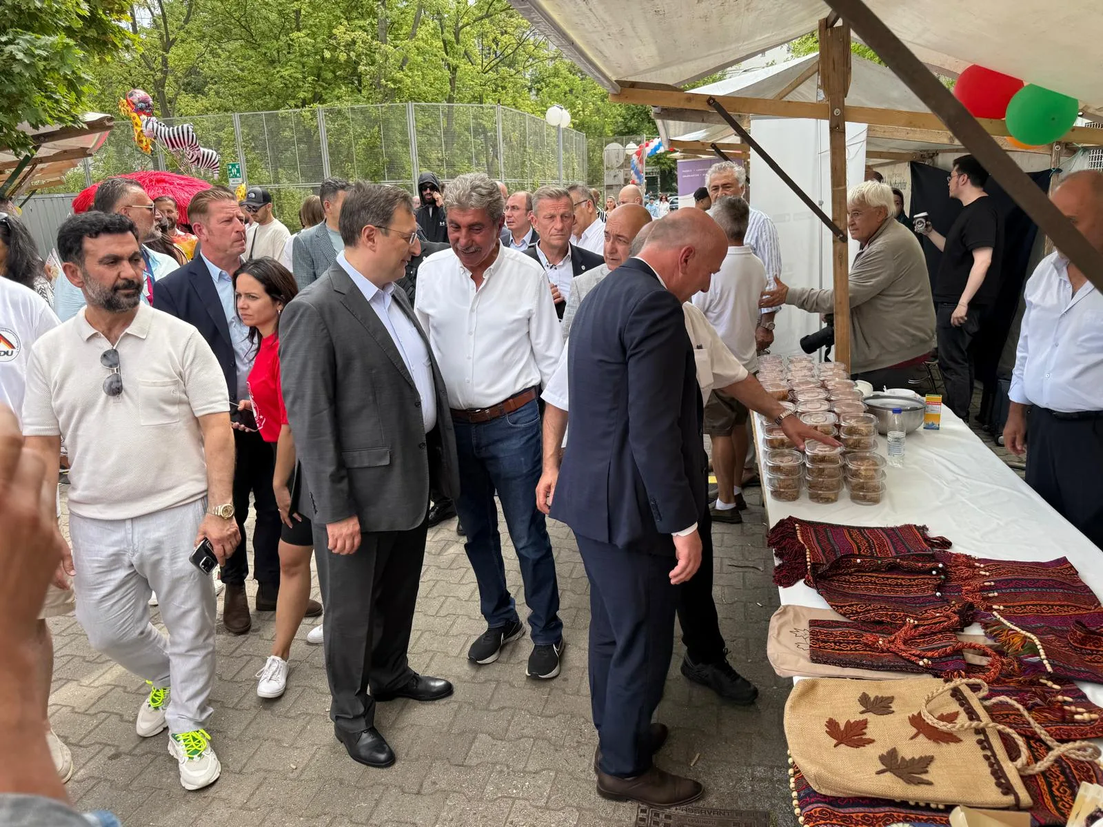 Berlin’de TDU Yaz Şenliği Coşkuyla Gerçekleşti