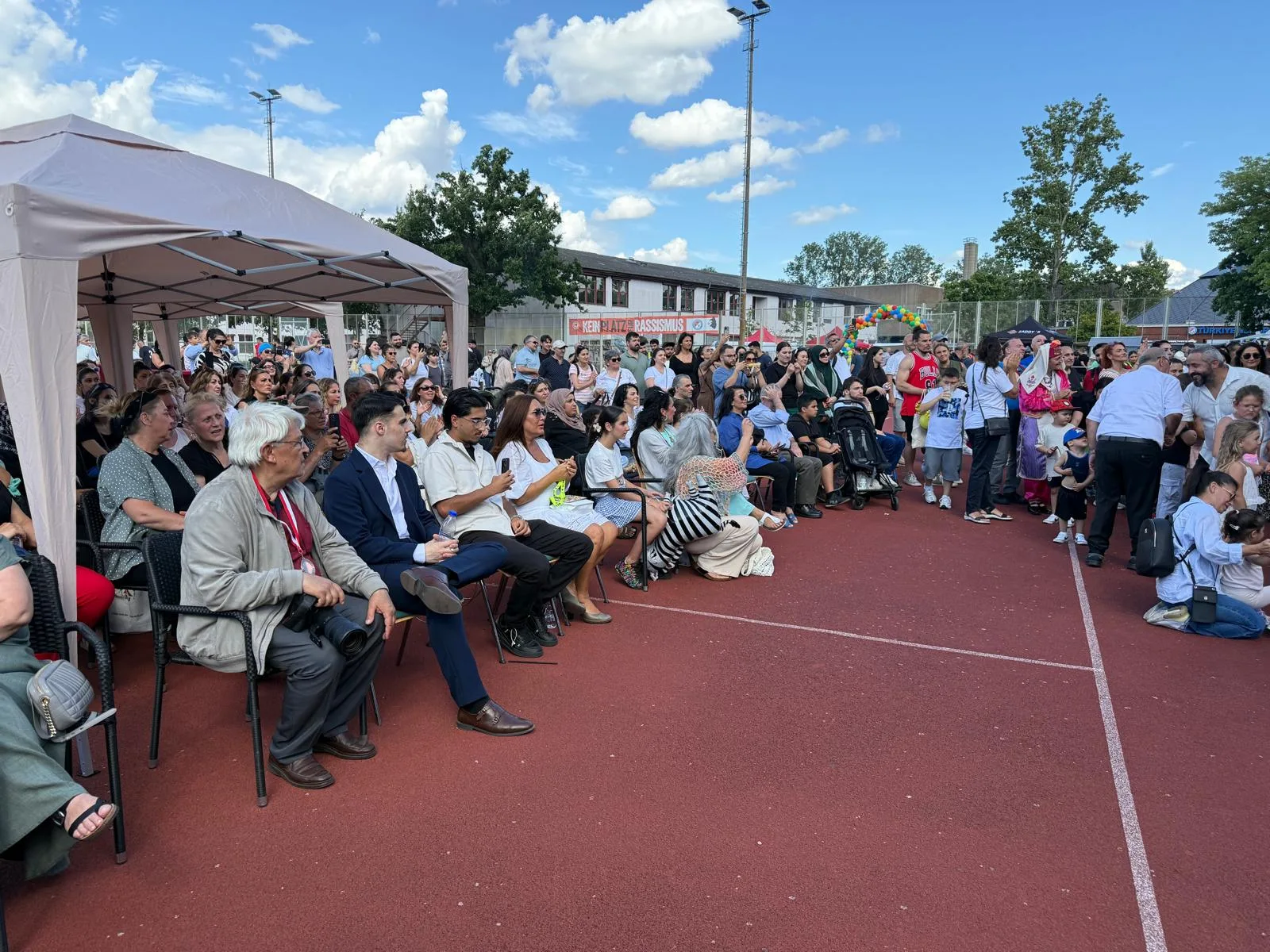 Berlin’de TDU Yaz Şenliği Coşkuyla Gerçekleşti