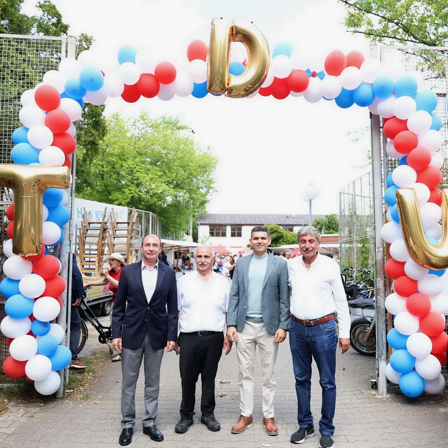 Berlin’de TDU Yaz Şenliği Coşkuyla Gerçekleşti