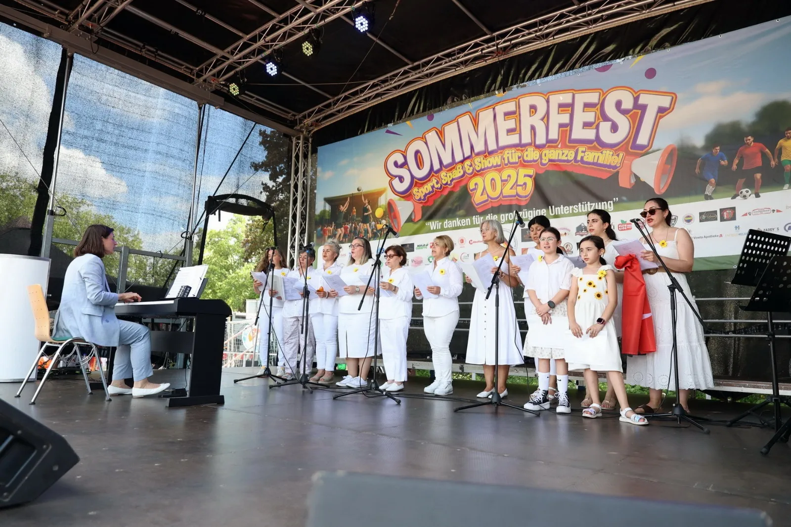 Berlin’de TDU Yaz Şenliği Coşkuyla Gerçekleşti