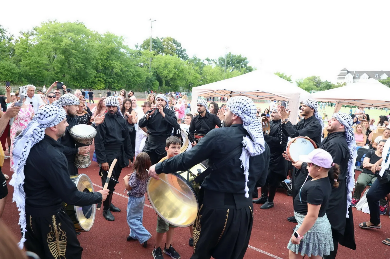 Berlin’de TDU Yaz Şenliği Coşkuyla Gerçekleşti