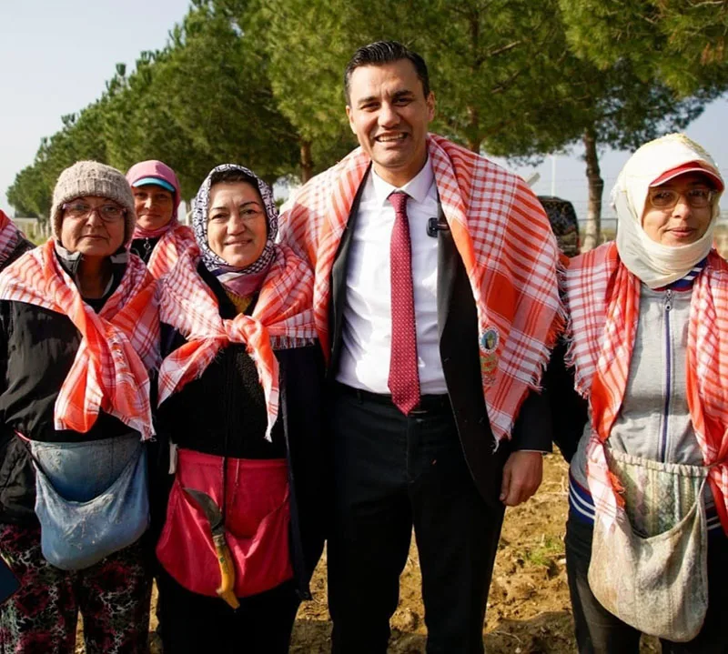 YAŞA-TAMA-DIK SENİ