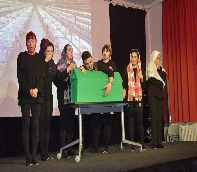 “Az İz, Çok Biz” Hamburg’da tiyatroseverle buluşuyor
