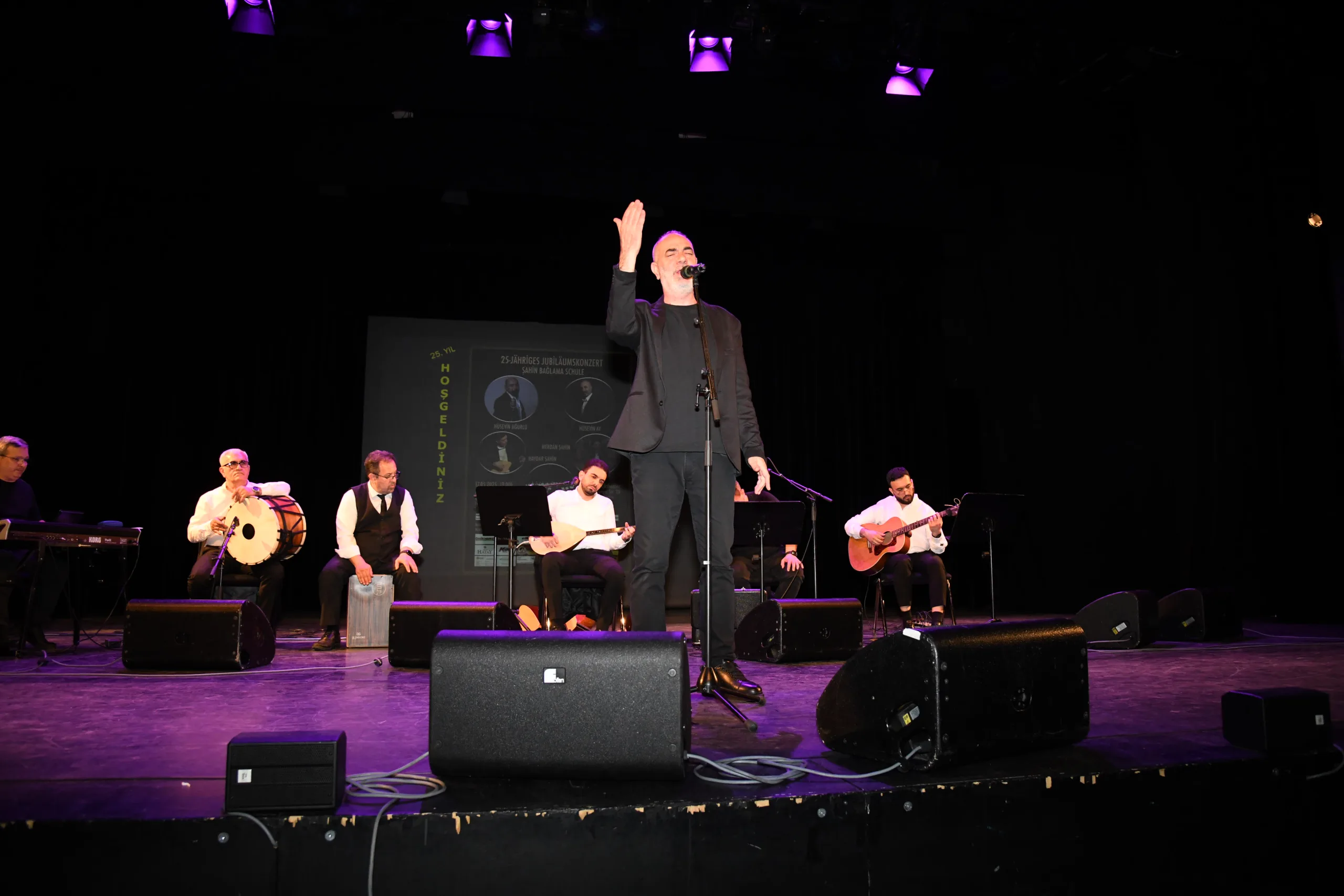 Şahin Bağlama Okulu 25. Yılında Berlin’de Unutulmaz Bir Konserle Kutlama Yaptı