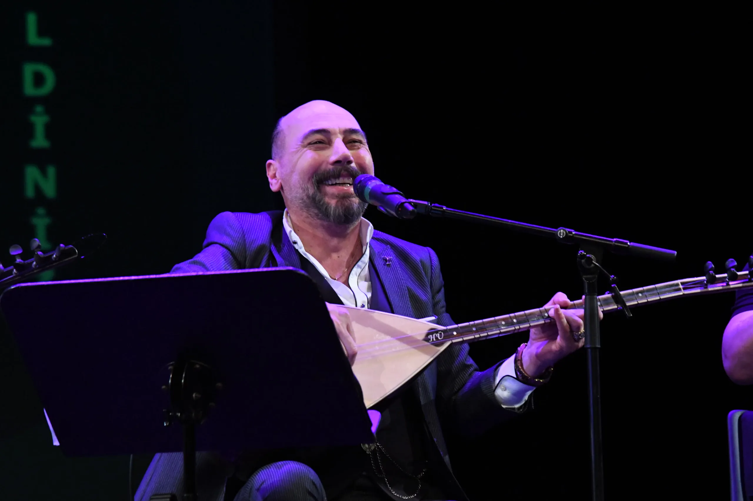 Şahin Bağlama Okulu 25. Yılında Berlin’de Unutulmaz Bir Konserle Kutlama Yaptı