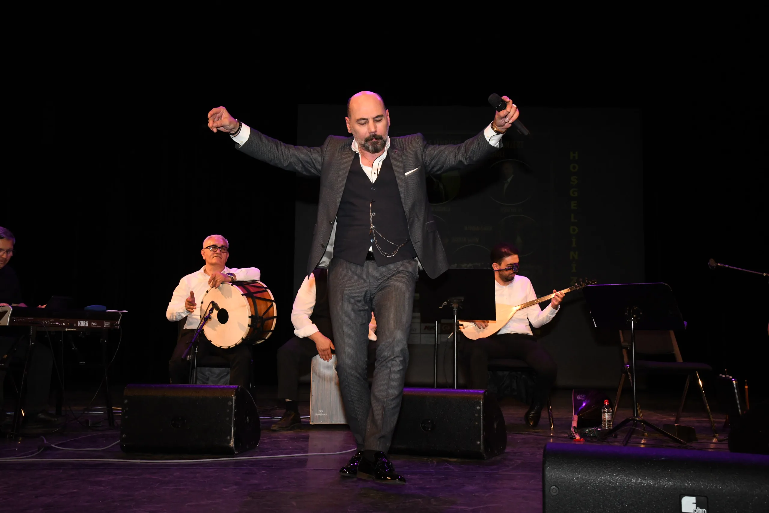 Şahin Bağlama Okulu 25. Yılında Berlin’de Unutulmaz Bir Konserle Kutlama Yaptı
