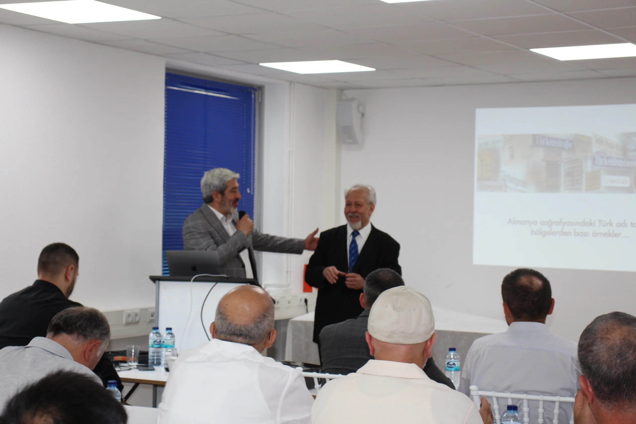 Almanya’da Üç Asırlık Türk Kültürü Hamburg’da Konferansla Gündeme Geldi