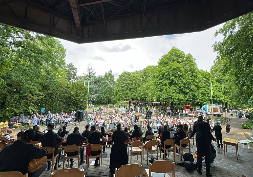 Hamburg’da “7’den 70’e Umuda Türkü” Konserine Yoğun İlgi