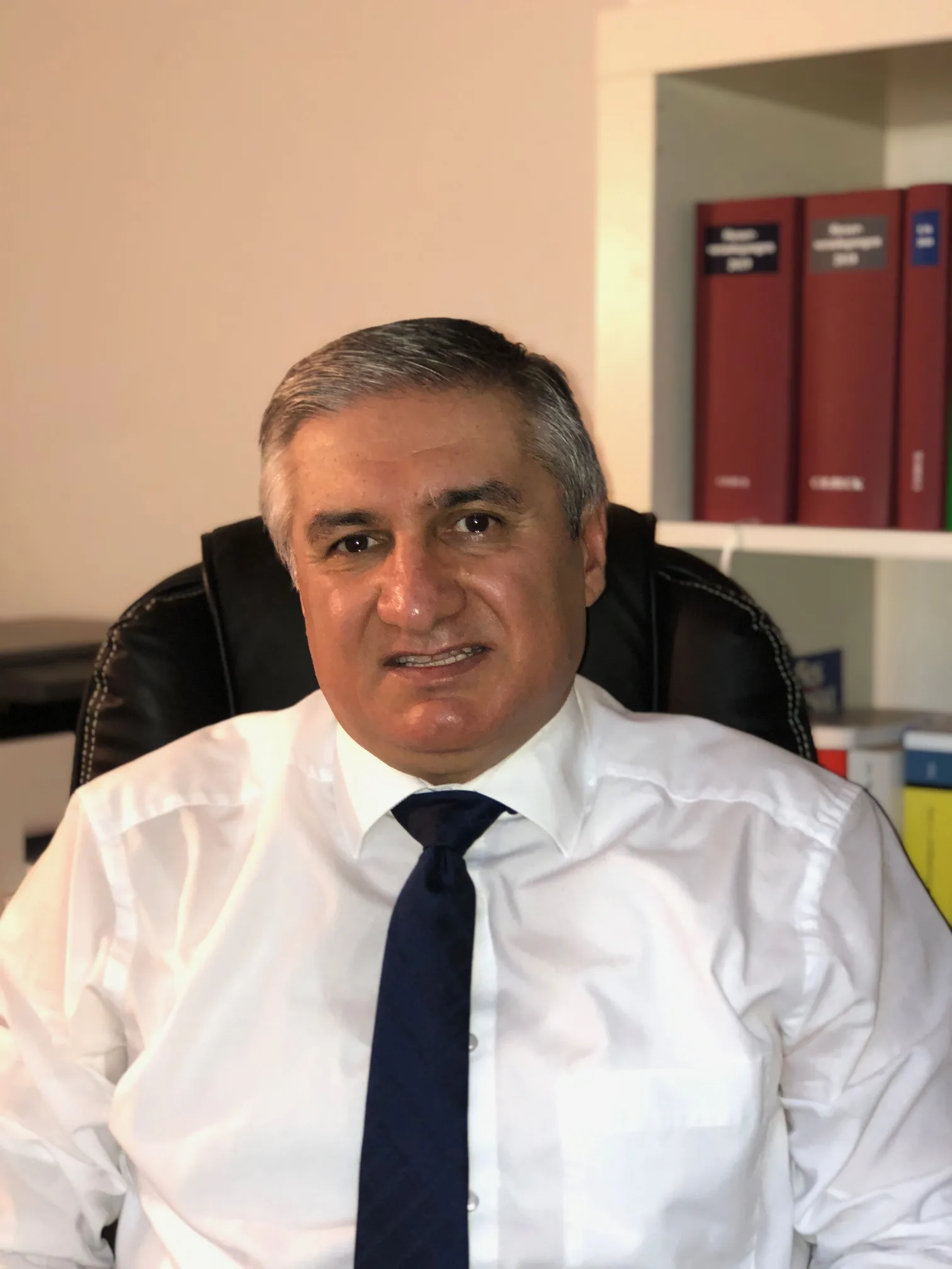 Almanya'da koalisyon hükümetinde "yargıç" krizi
