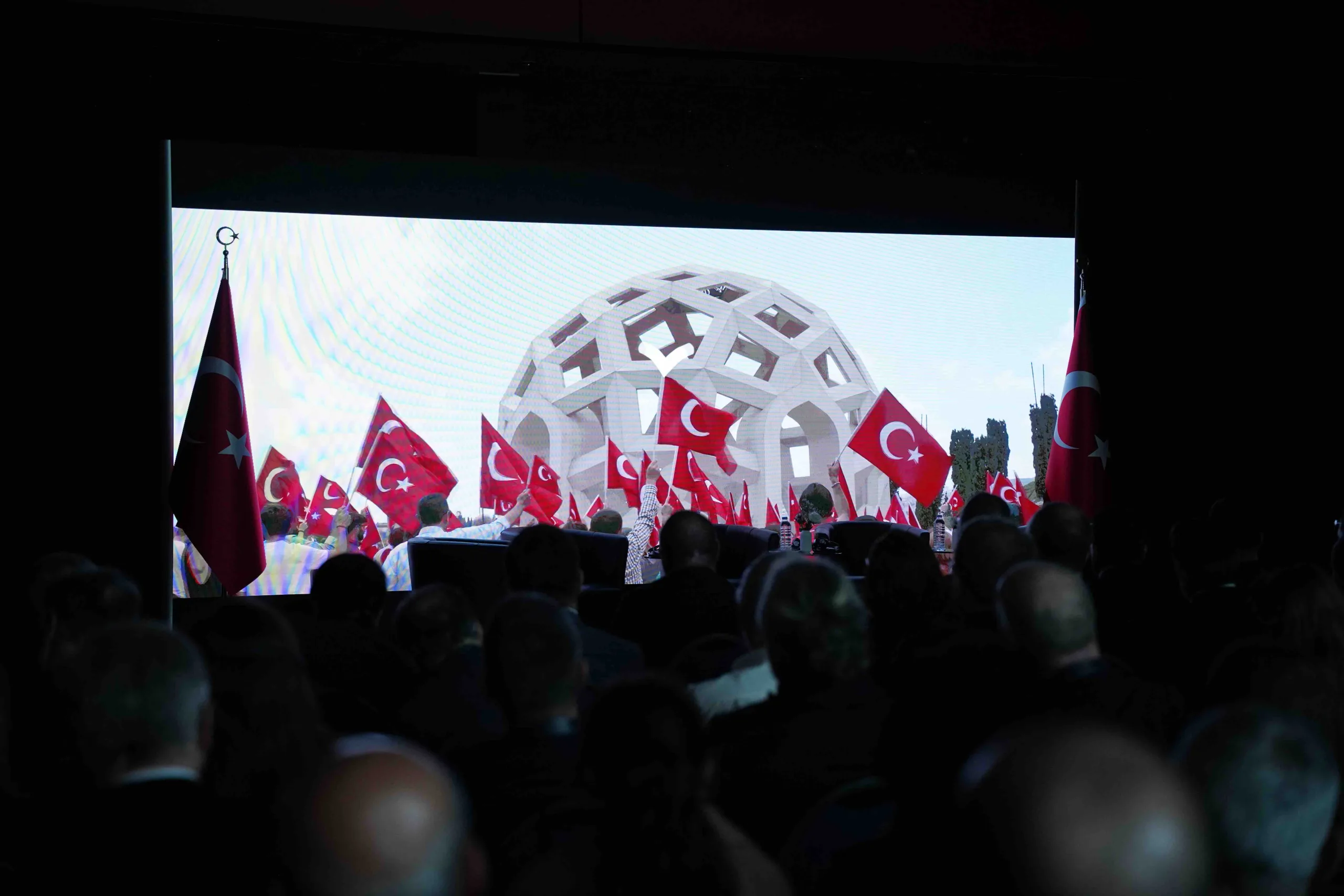 Berlin’de 15 Temmuz Demokrasi ve Millî Birlik Günü paneli gerçekleştirildi