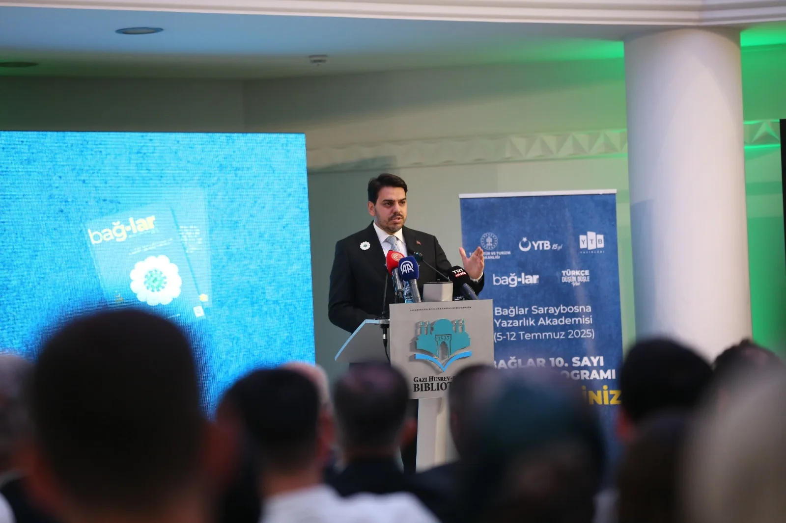 Srebrenitsa Soykırımı’nın 30. yılı kapsamında YTB, Bosna’da akademi programları ve yürüyüşler düzenledi
