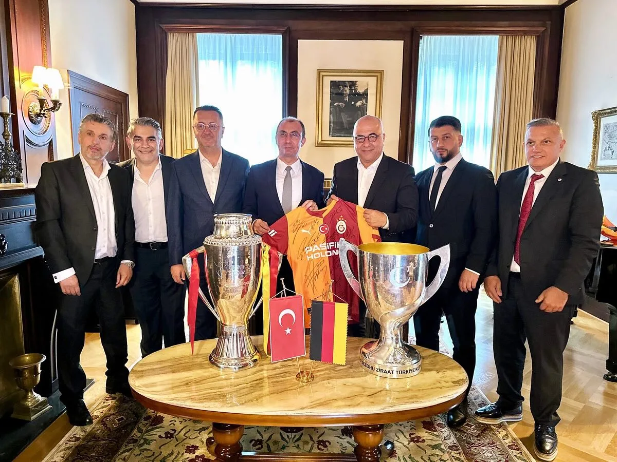 Galatasaray’ın 25. Şampiyonluğu Berlin’de Coşkuyla Kutlandı
