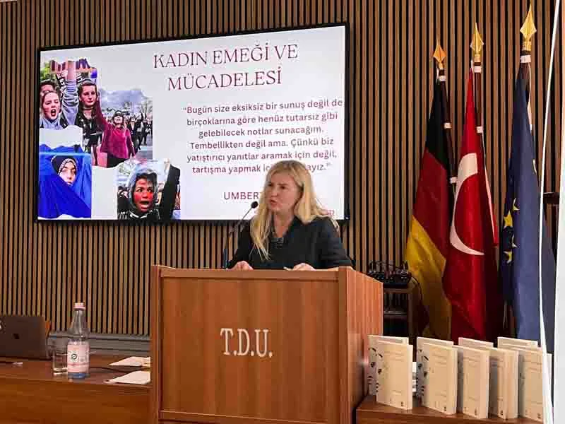 Berlin’de “Kadın Cinayetleri” ve “Medyanın Sessizliği” Masaya Yatırıldı